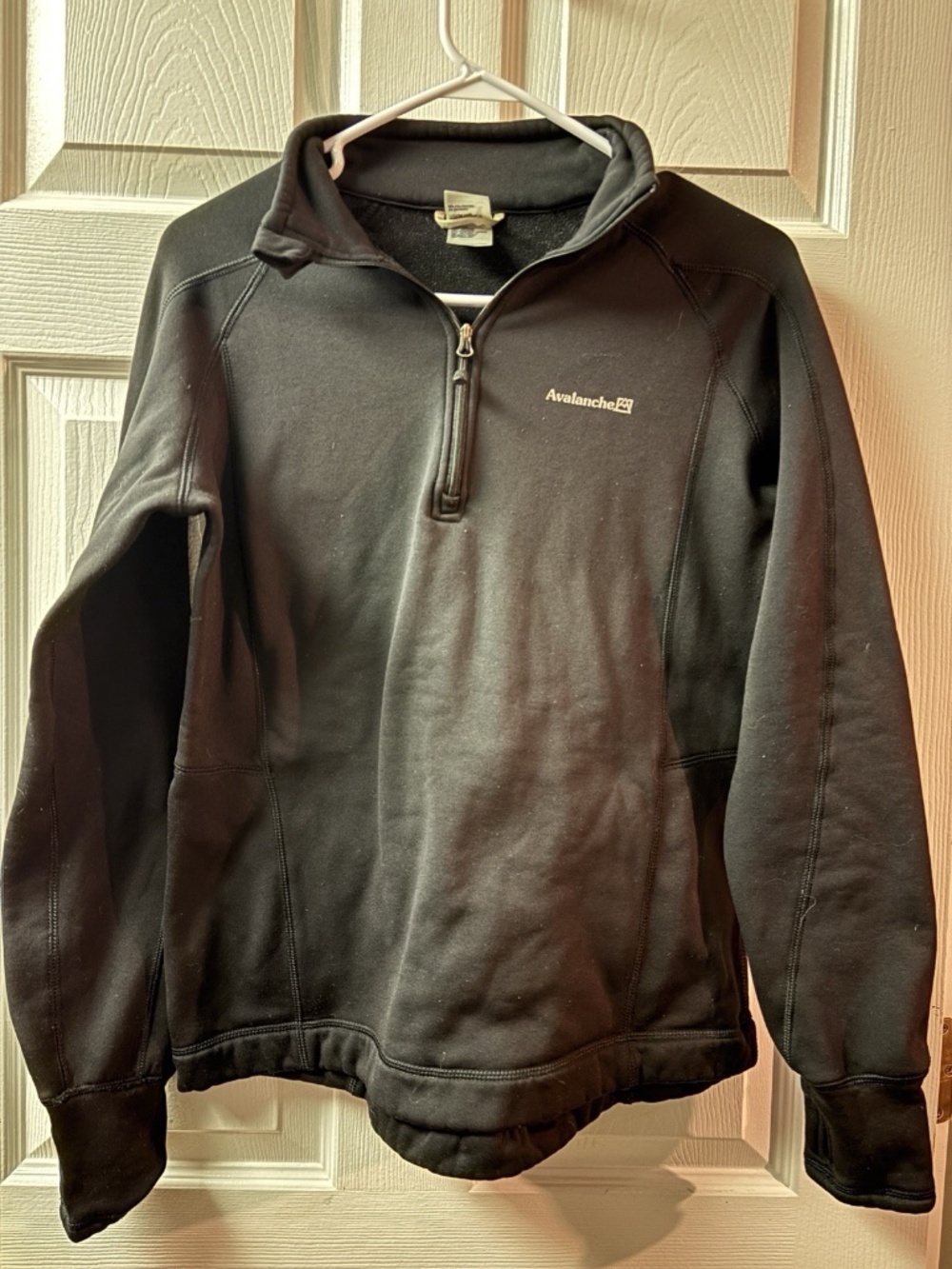 Avalanche Black Quarter Zip - Size L Women's Long Sleeve Pullover Sweater